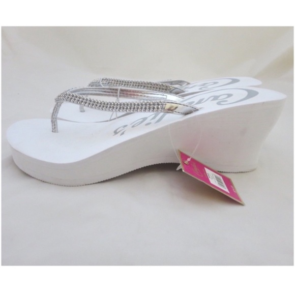 CANDIE’S White Rhinestone Thong Wedge Sandals XL - Picture 3 of 5